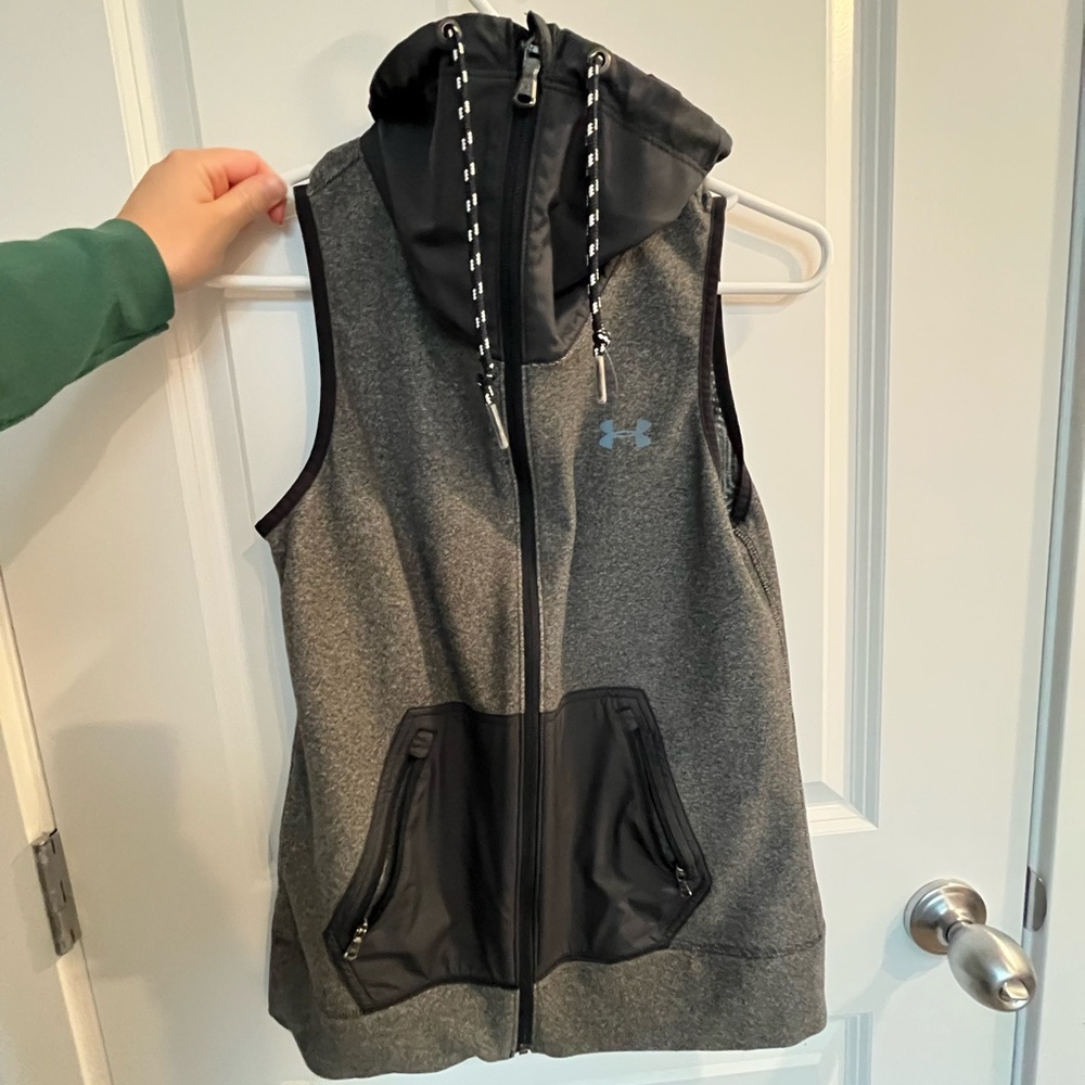 **SOLD** Under Armour Vest